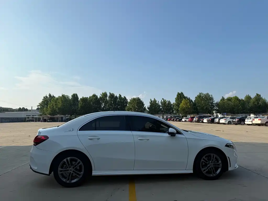 Mercedes-Benz A-Class 2021