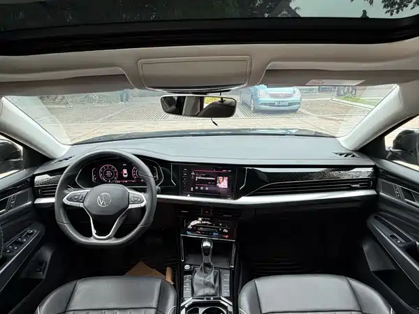 Volkswagen Passat 2022