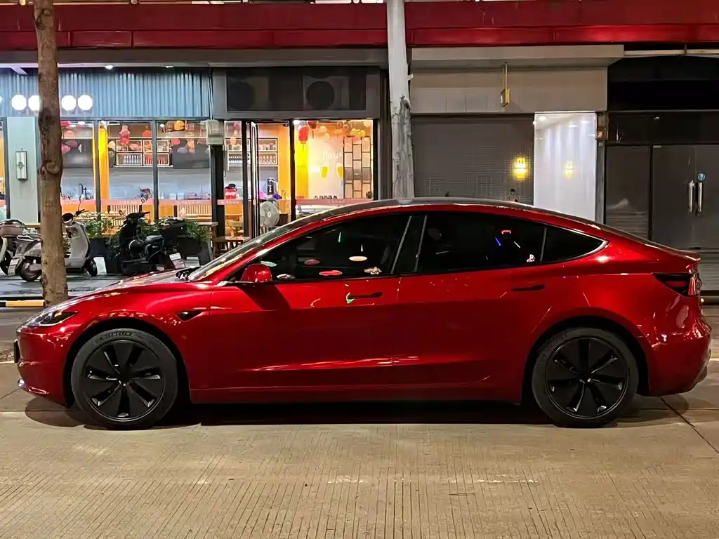 Tesla Model 3 2024 — фото 3