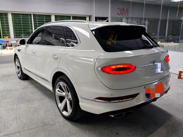 Bentley Bentayga 2022