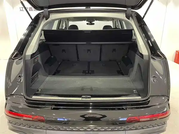Audi Q7 2024