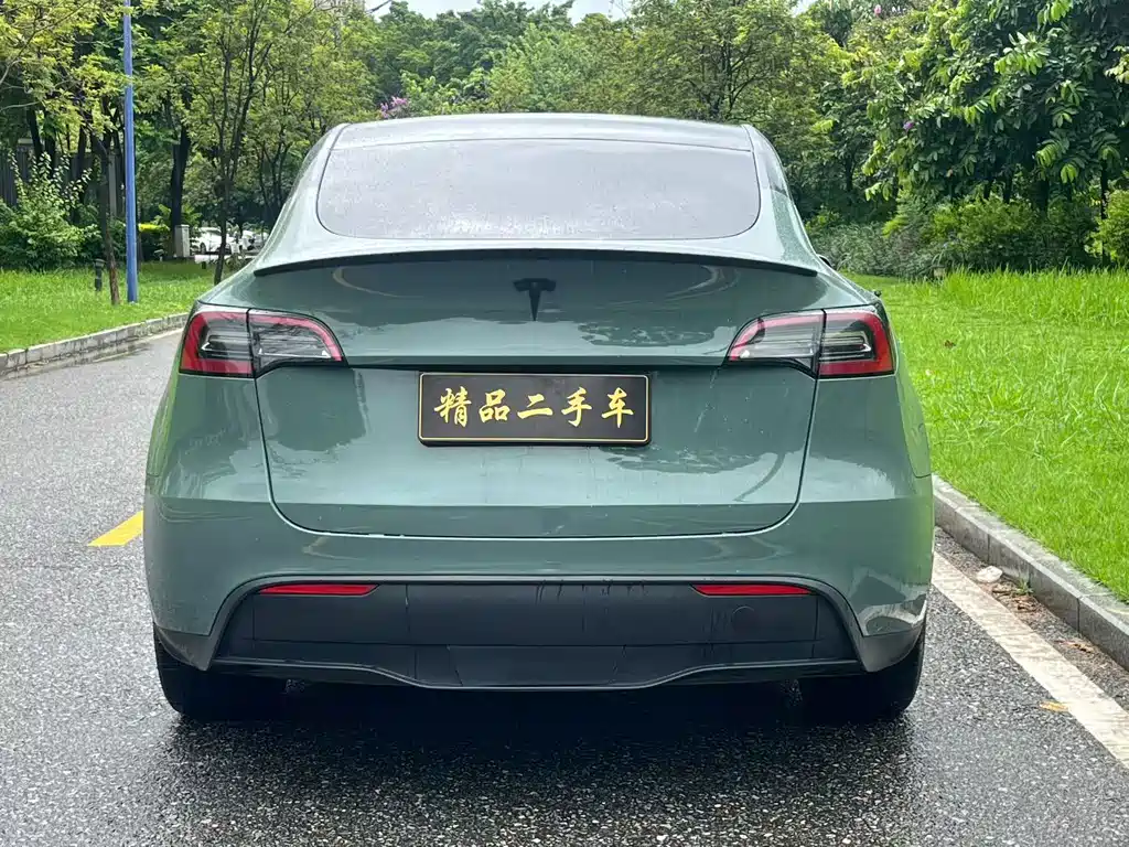 Tesla Model Y 2023 — фото 13