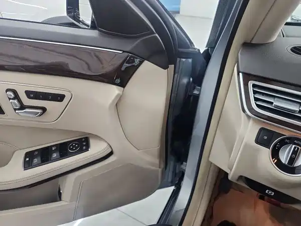 Mercedes-Benz E-Class 2014