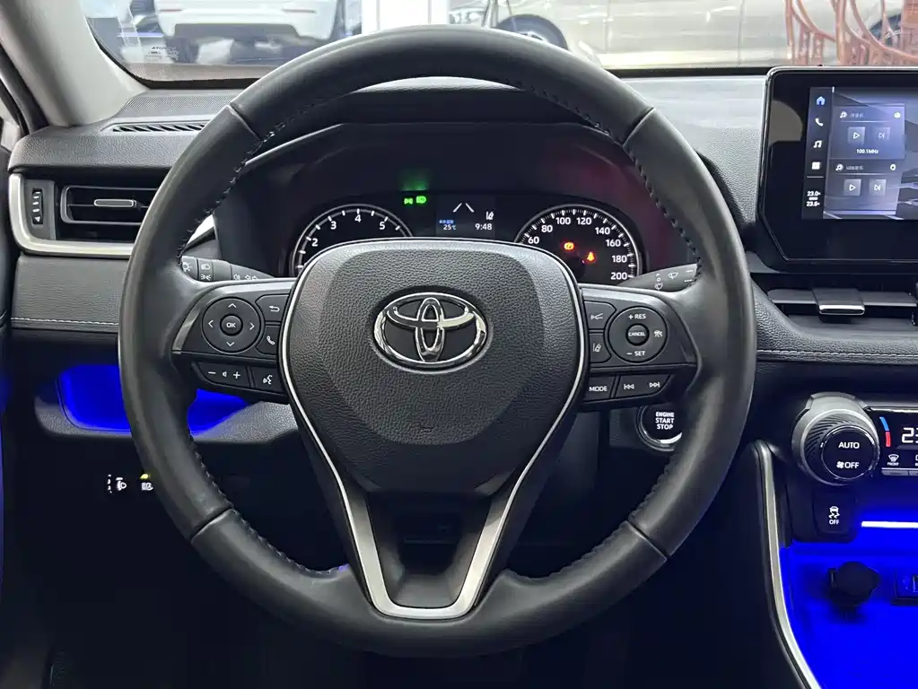 Toyota Wildlander 2023 — фото 15