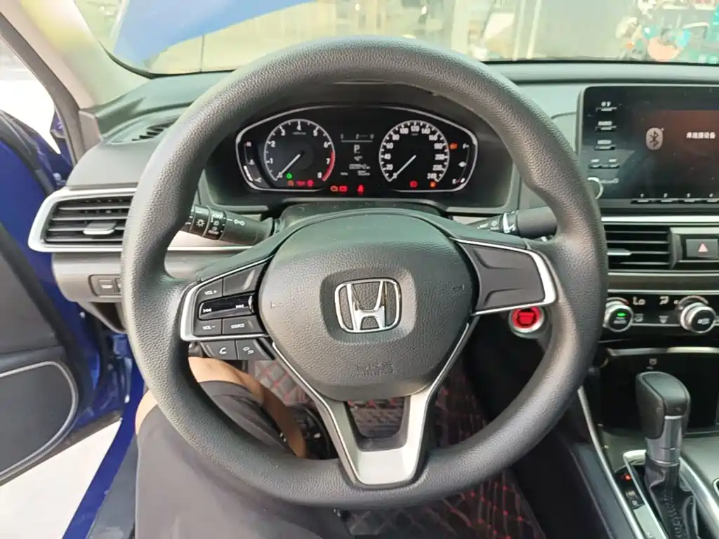 Honda Accord 2020 — фото 11