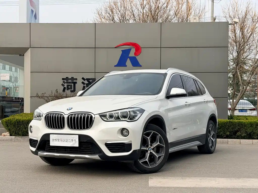 BMW X1 2018 — фото 1