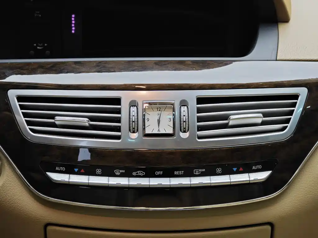Mercedes-Benz S-Class 2011 — фото 18