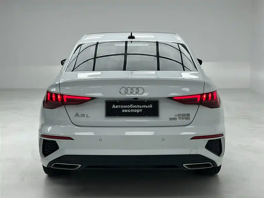 Audi A3 2021 — фото 11