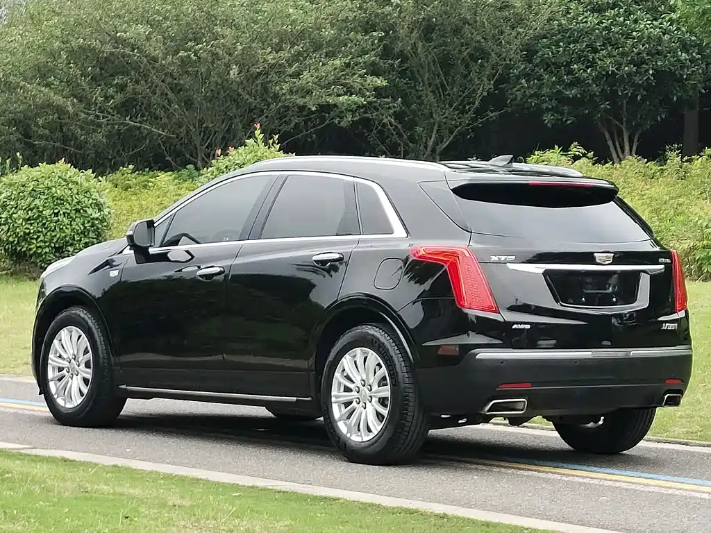 Cadillac XT5 2019 — фото 5