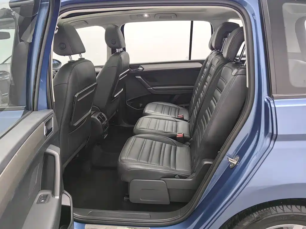 Volkswagen Touran 2018 — фото 15