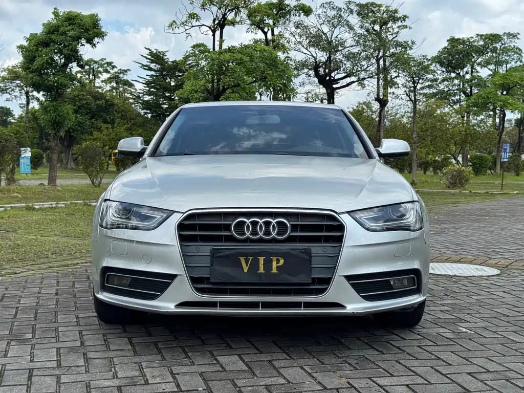 Audi A4L 2013