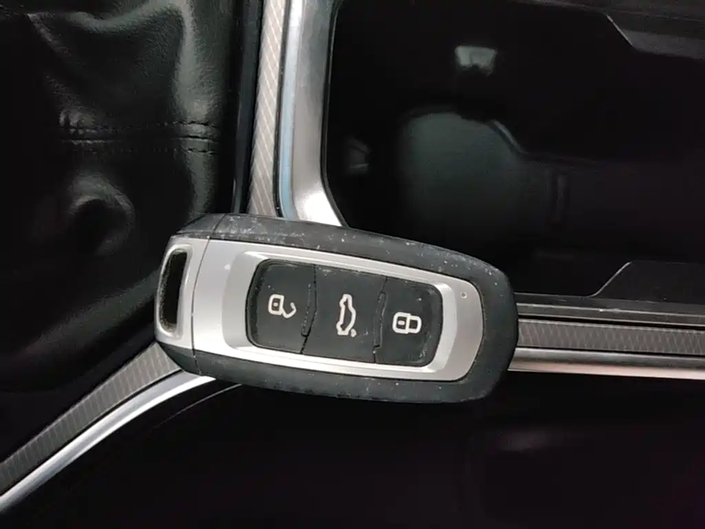 Geely Emgrand GS 2019 — фото 9