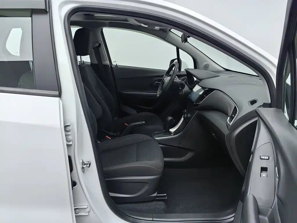 Chevrolet Trax 2017 — фото 23