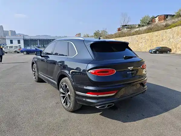 Bentley Bentayga 2022