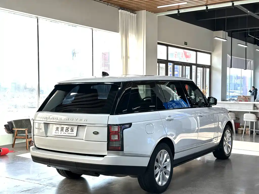 Land Rover Range Rover 2018 — фото 14