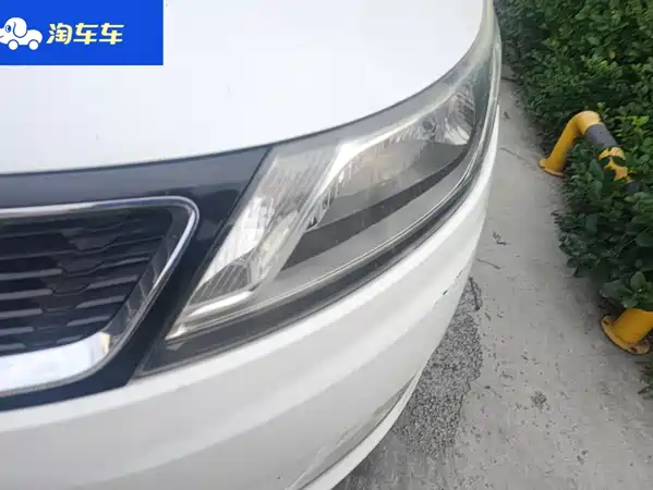 Kia K2 2012