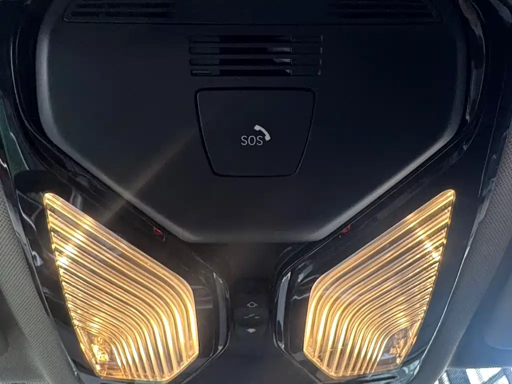 BMW 3 Series 2023 — фото 15