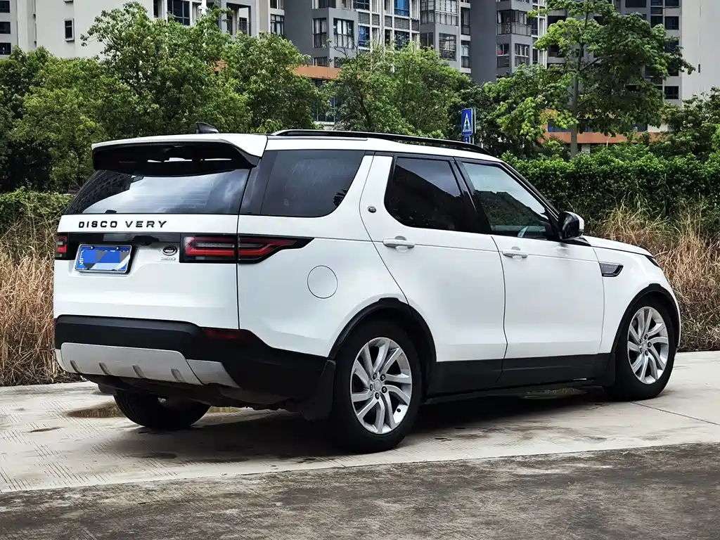 Land Rover Discovery 2017 — фото 3