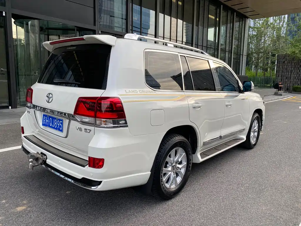 Toyota Land Cruiser 2019 — фото 4