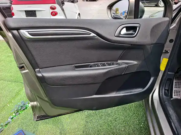 Citroën C4L 2014