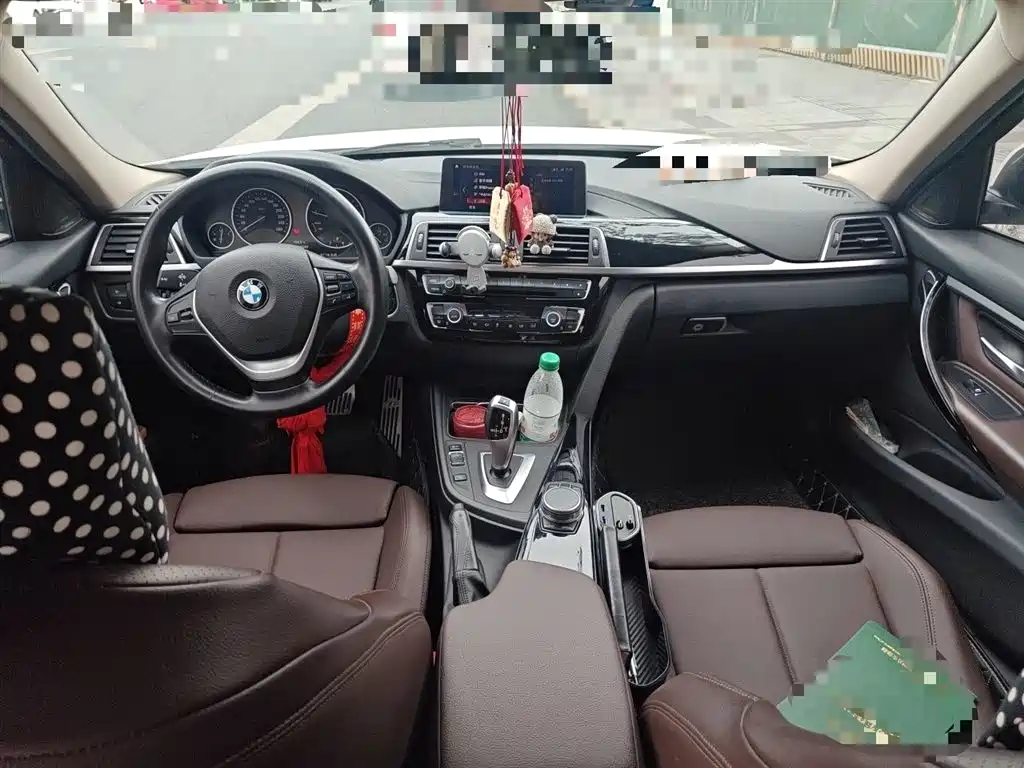 BMW 3 Series 2019 — фото 13