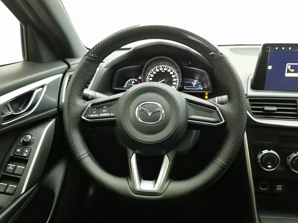 Mazda CX-4 2019 — фото 11