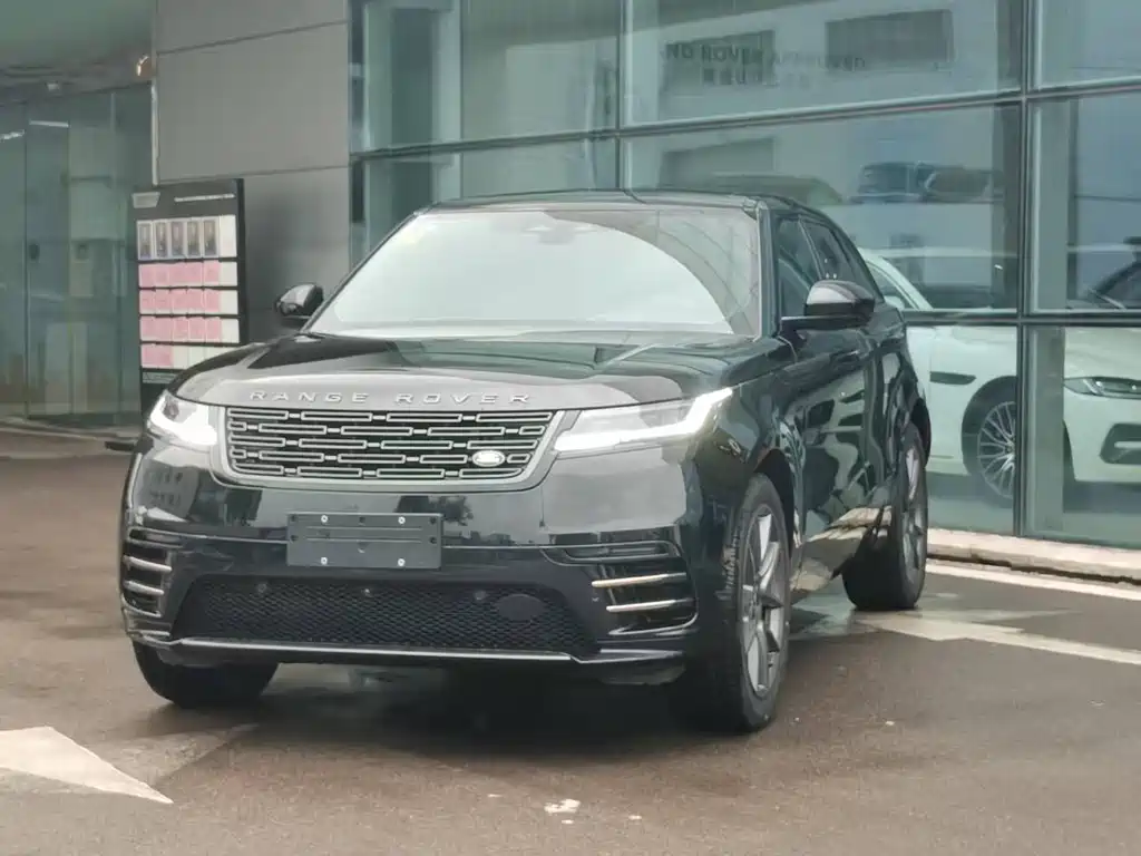 Land Rover Velar 2024 — фото 1