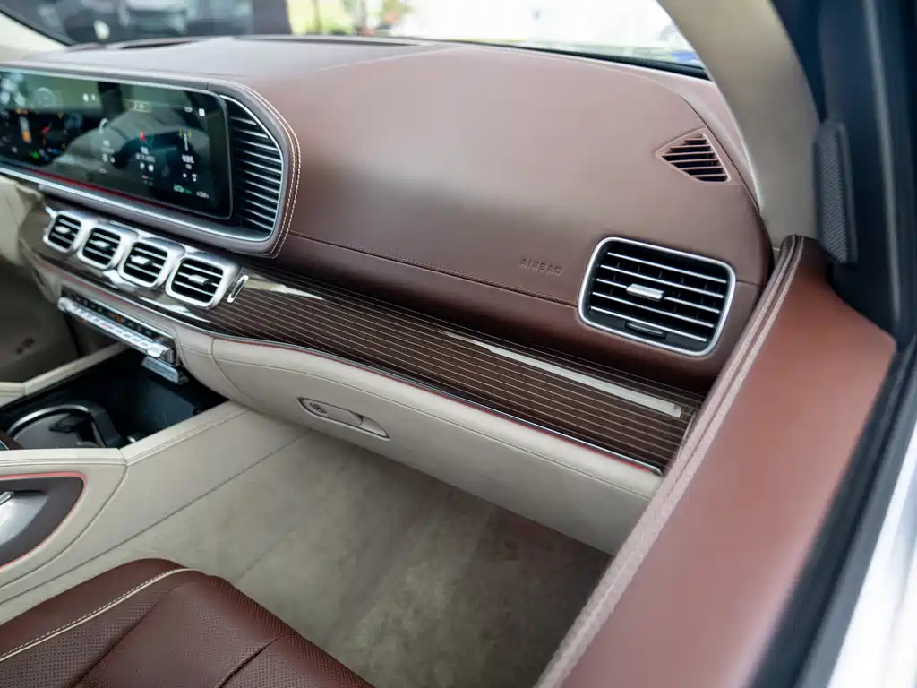 Mercedes-Benz GLS 2023 — фото 25