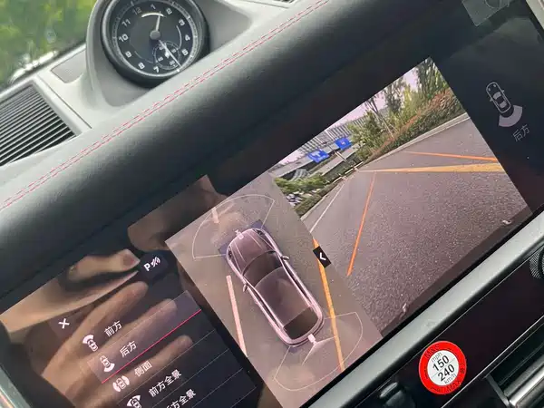 Porsche Macan 2022