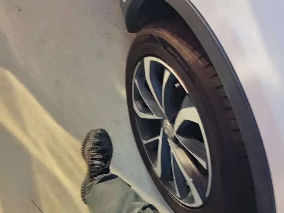 Geely Emgrand GS 2019