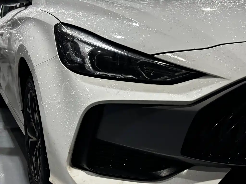 MG 5 2025