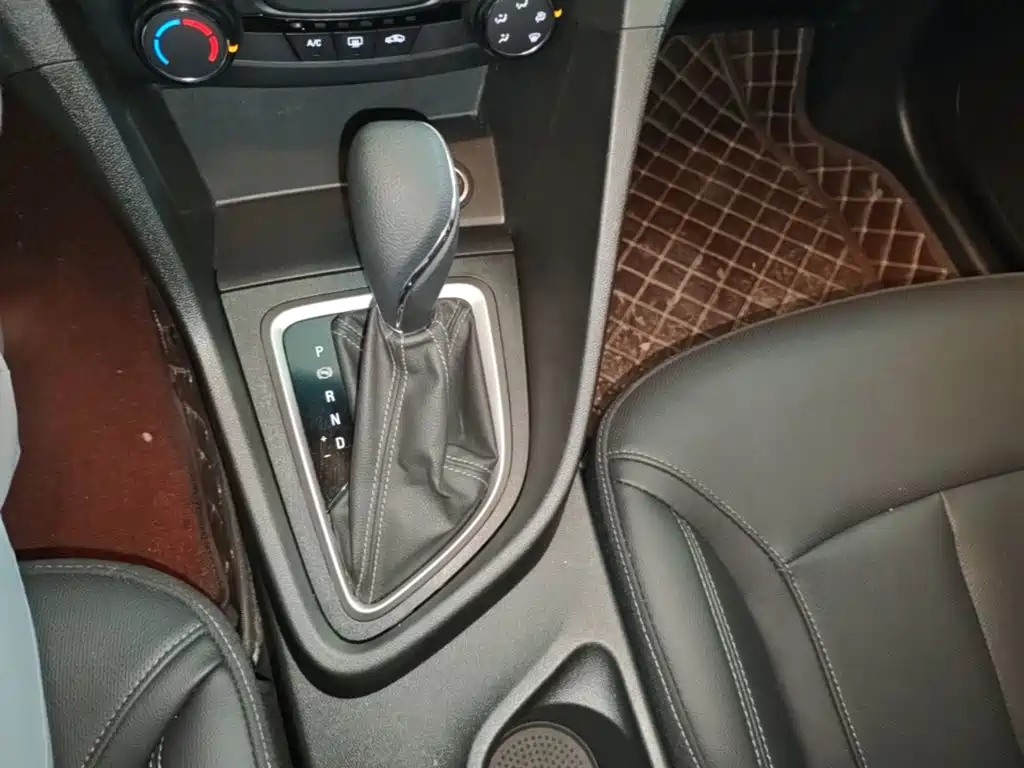 Buick Excelle 2022 — фото 14