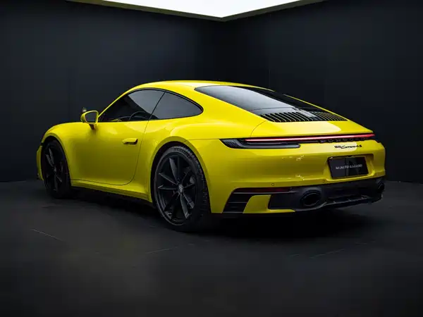 Porsche 911 2025