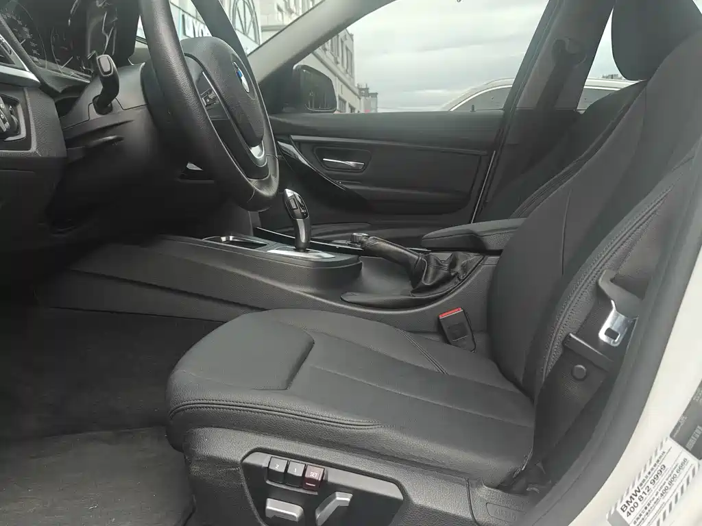 BMW 3 Series 2017