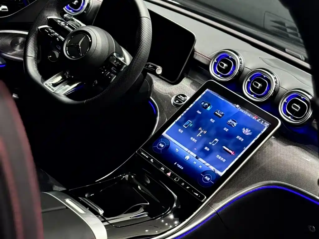 Mercedes-Benz C-Class AMG 2025 — фото 7