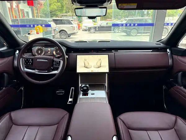 Land Rover Range Rover 2024