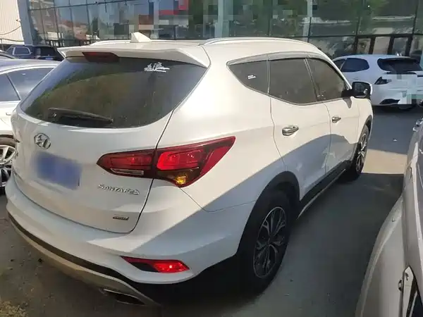 Hyundai Santa Fe 2017