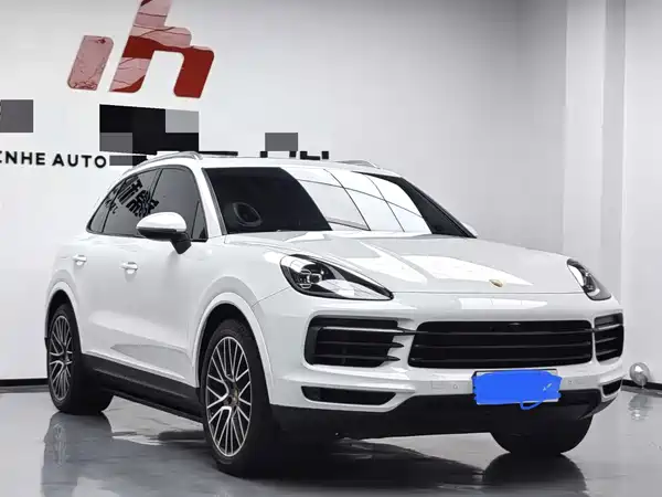 Porsche Cayenne 2021