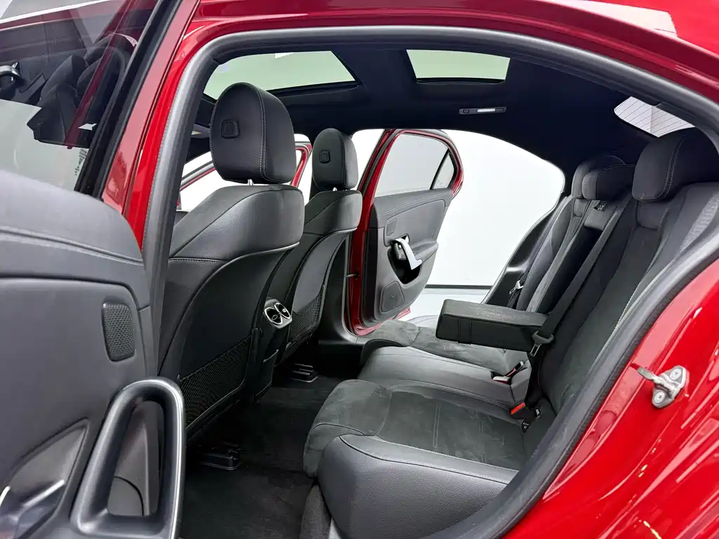 Mercedes-Benz A-Class 2020 — фото 3