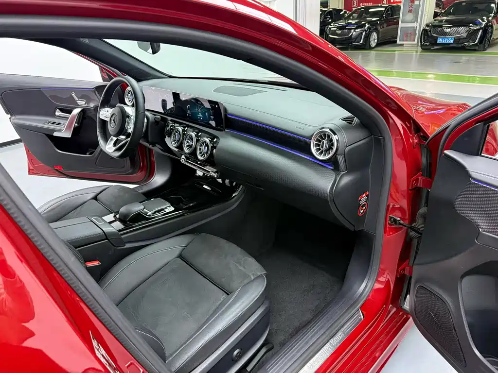 Mercedes-Benz A-Class 2020 — фото 8