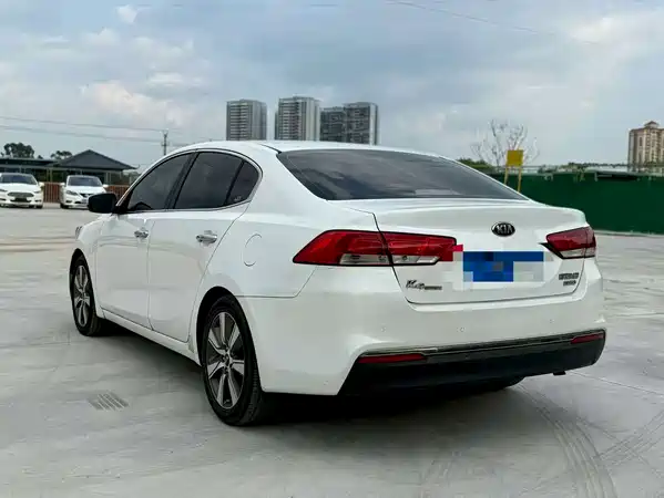 Kia K4 2016