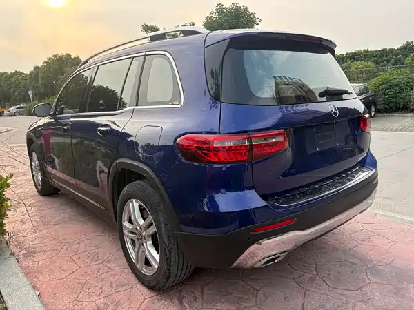 Mercedes-Benz GLB 2021