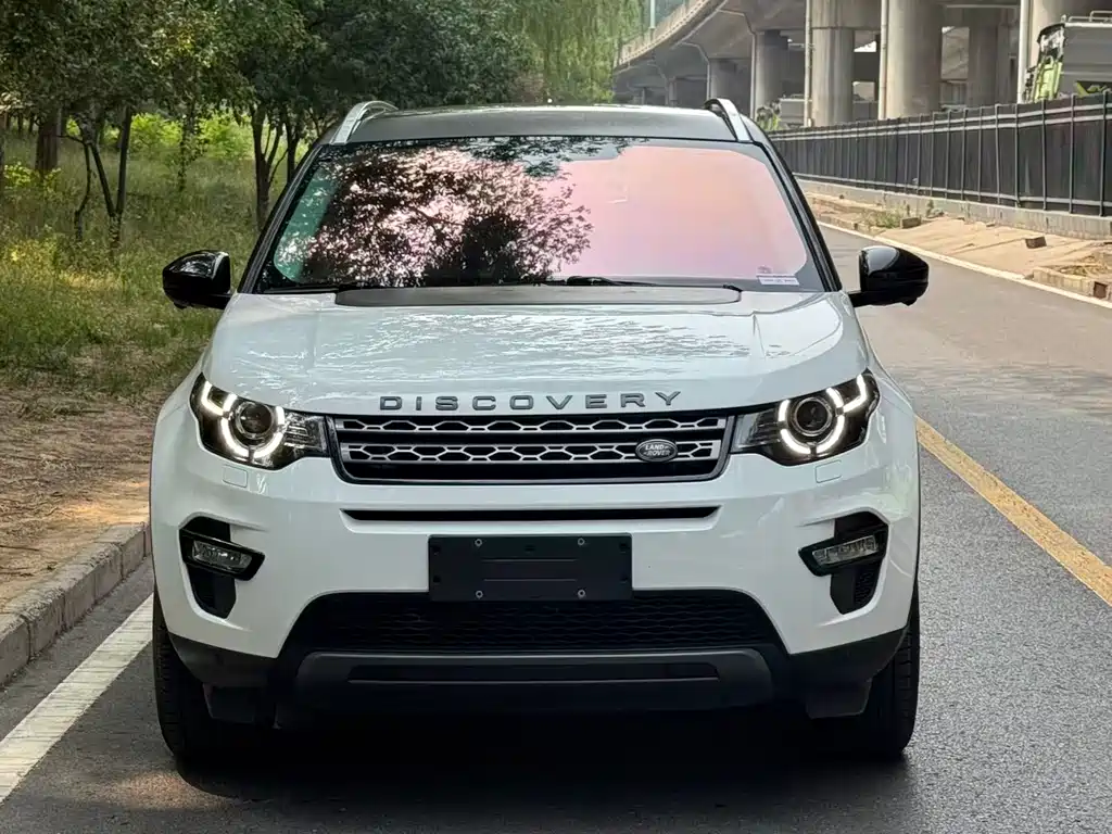 Land Rover Discovery Sport 2018 — фото 2