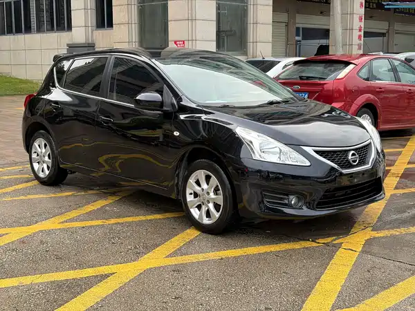 Nissan Tiida 2014