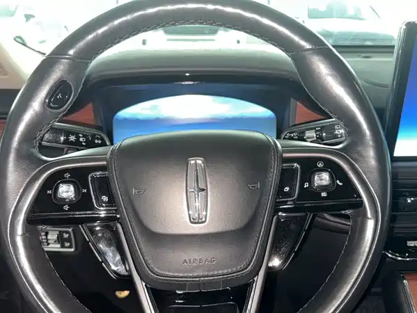 Lincoln Aviator 2021