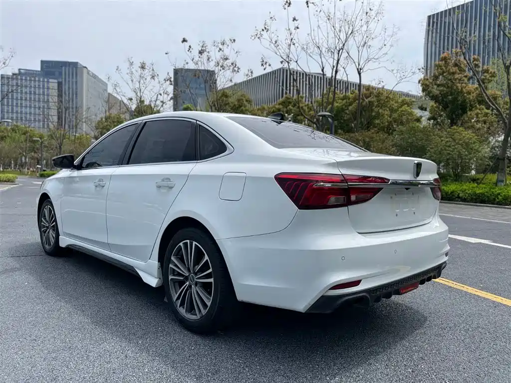 Roewe i6 Classic 2017 — фото 13