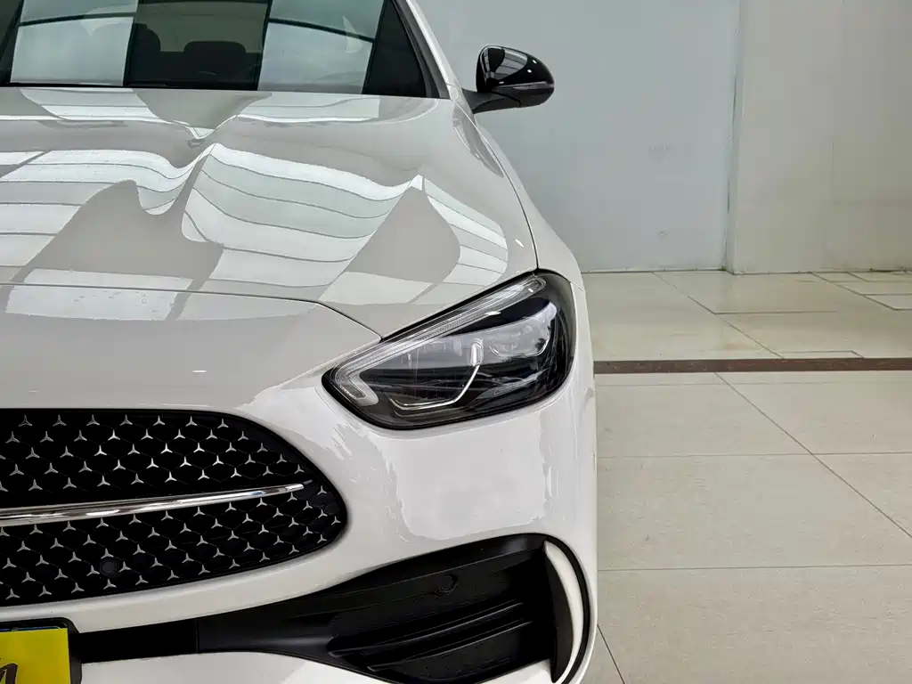 Mercedes-Benz C-Class 2023