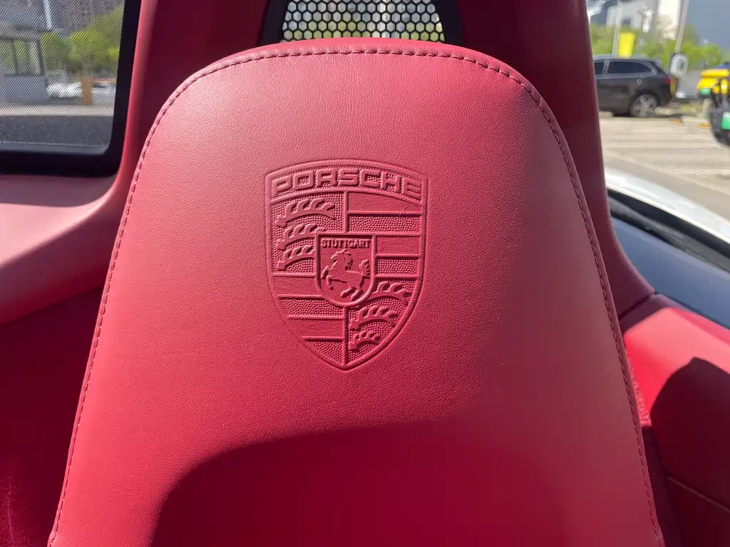 Porsche 718 2025 — фото 14