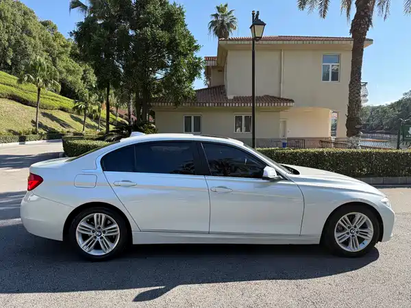 BMW 3 Series 2017
