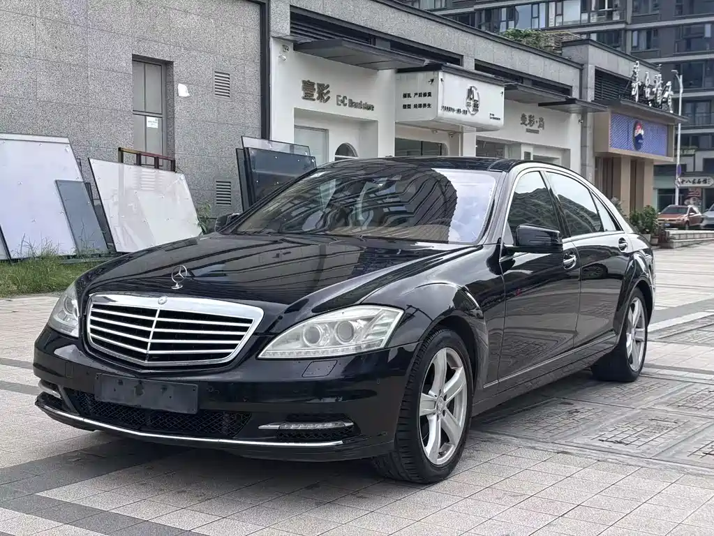 Mercedes-Benz S-Class 2010 — фото 1
